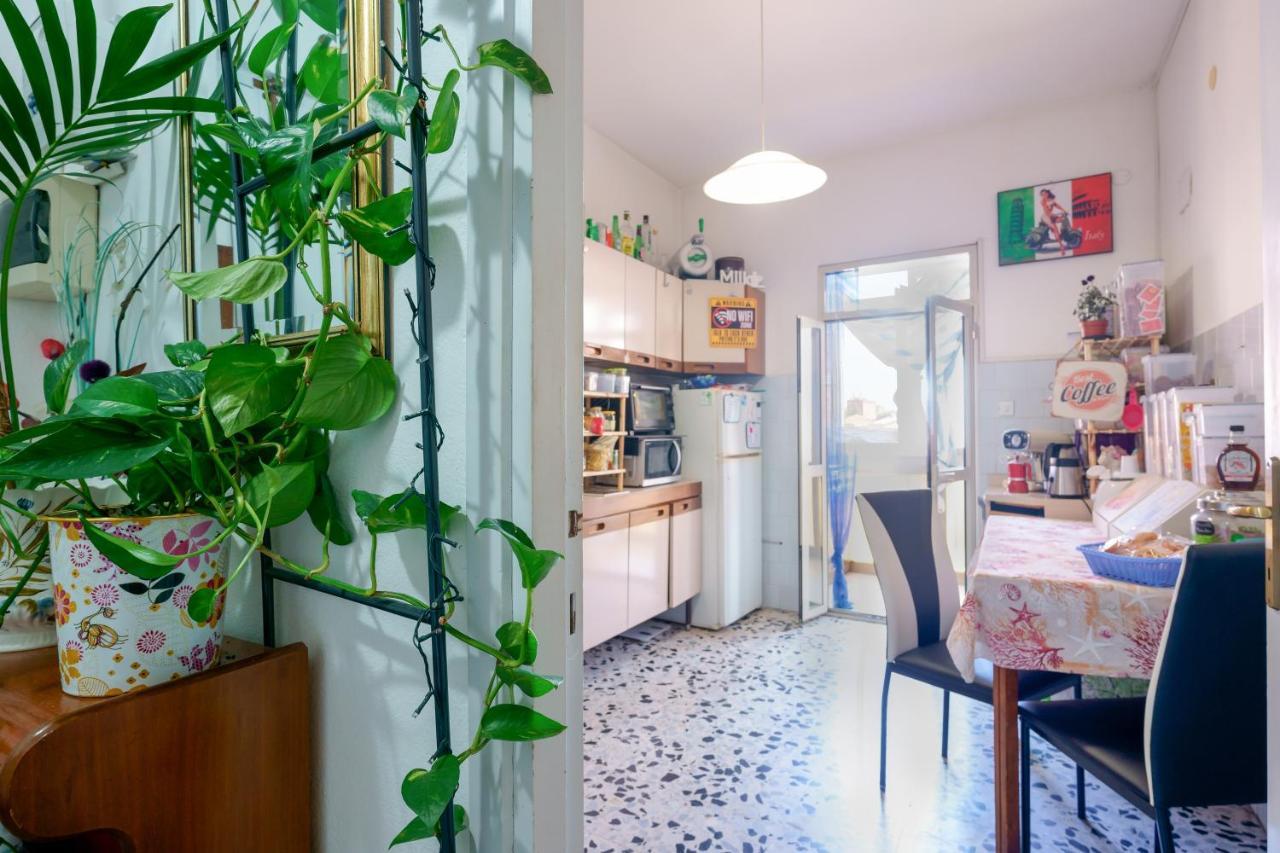 B&B Pothos - Eng Ita - Air Conditioning Wi-Fi Fridge Netflix Local Guide - Aria Condizionata, Frigo, Internet, Guida Locale Cagliari Exteriör bild