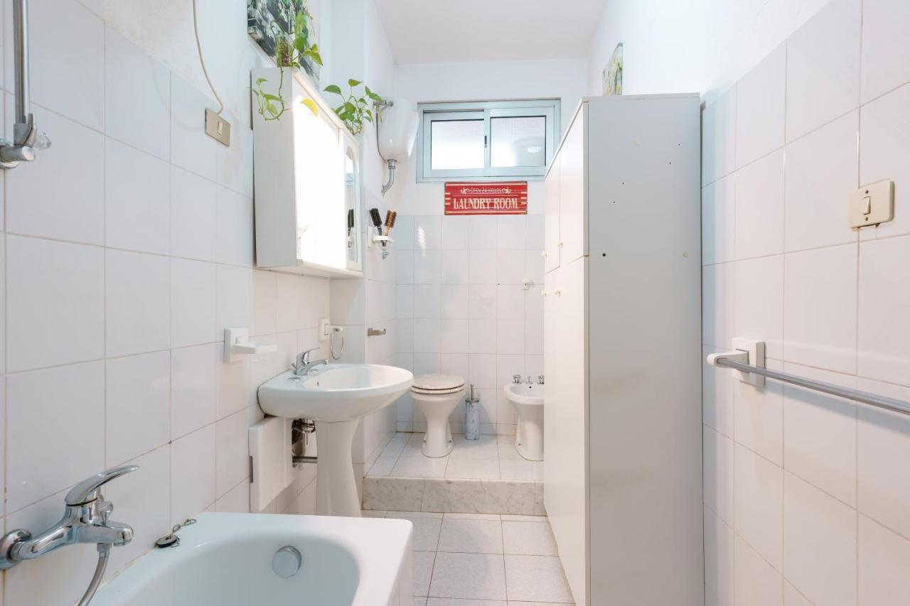 B&B Pothos - Eng Ita - Air Conditioning Wi-Fi Fridge Netflix Local Guide - Aria Condizionata, Frigo, Internet, Guida Locale Cagliari Exteriör bild