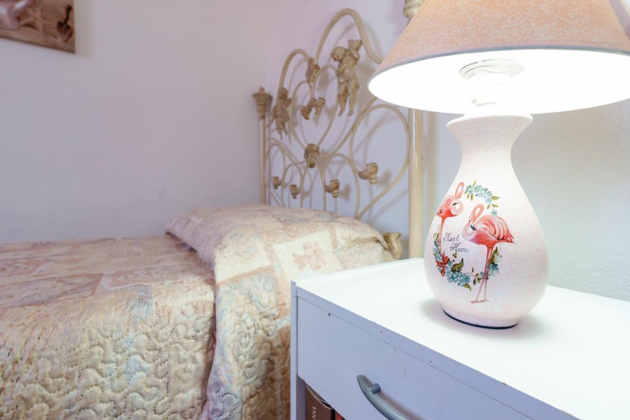 B&B Pothos - Eng Ita - Air Conditioning Wi-Fi Fridge Netflix Local Guide - Aria Condizionata, Frigo, Internet, Guida Locale Cagliari Exteriör bild