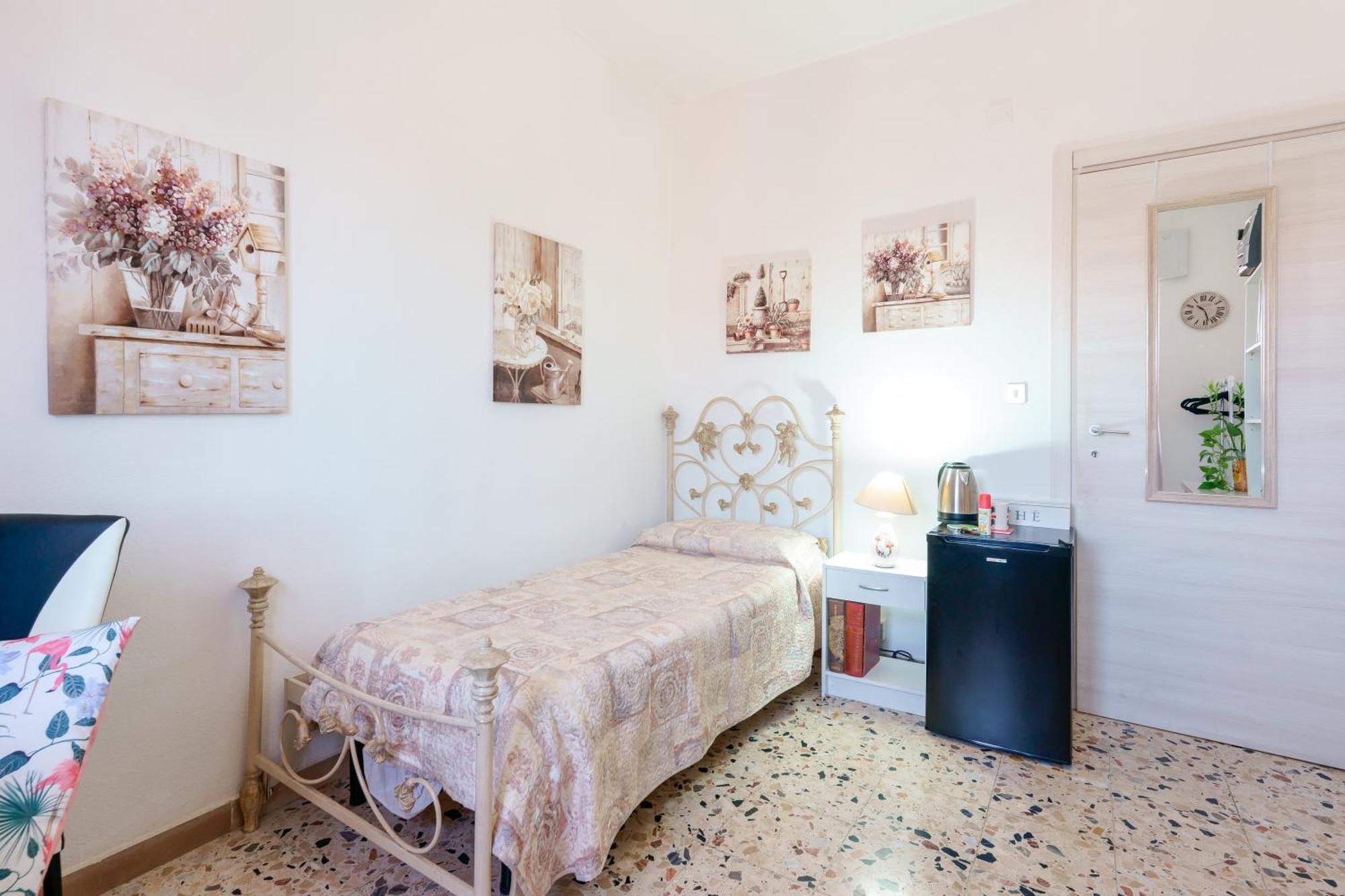 B&B Pothos - Eng Ita - Air Conditioning Wi-Fi Fridge Netflix Local Guide - Aria Condizionata, Frigo, Internet, Guida Locale Cagliari Exteriör bild