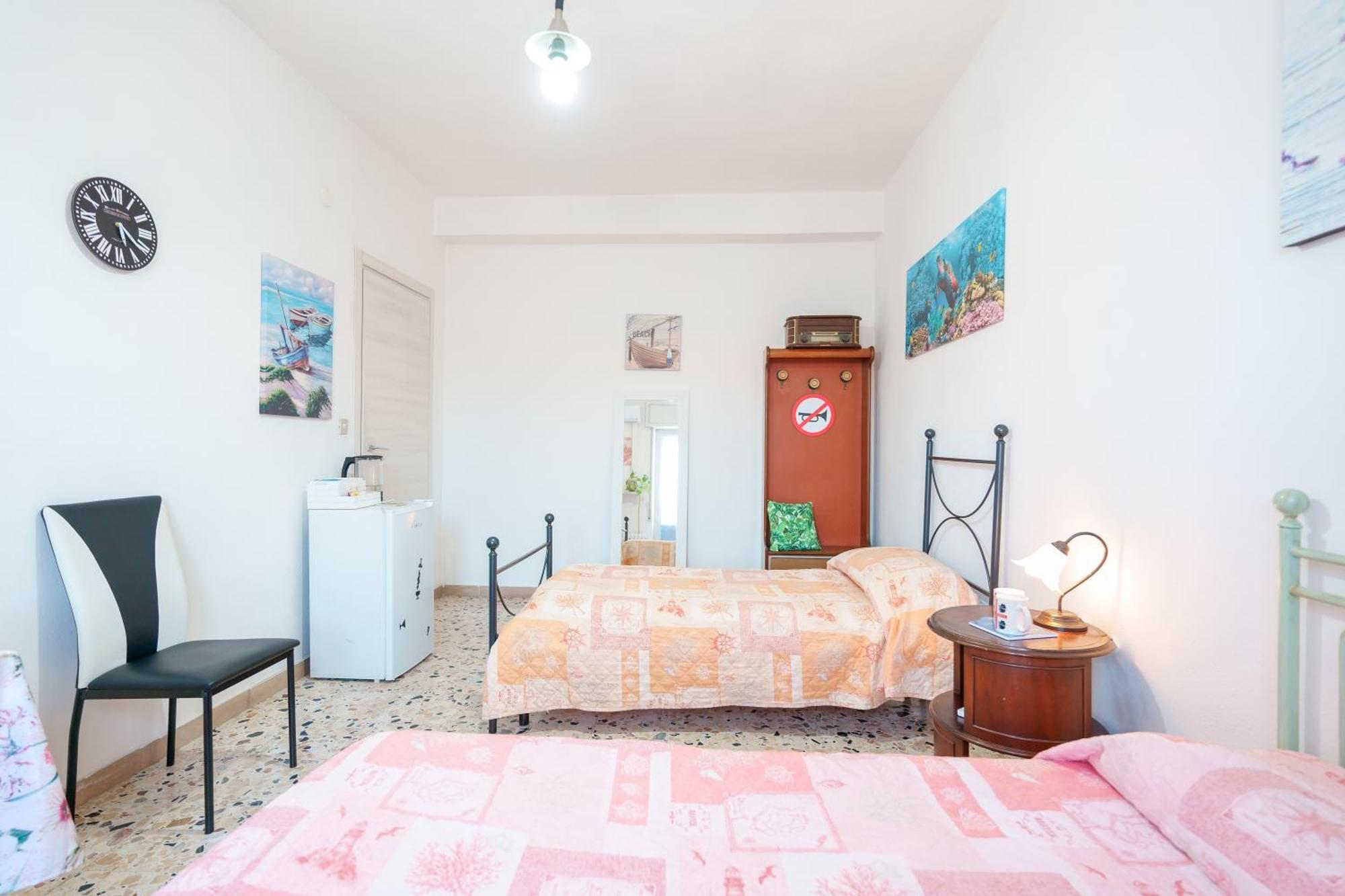 B&B Pothos - Eng Ita - Air Conditioning Wi-Fi Fridge Netflix Local Guide - Aria Condizionata, Frigo, Internet, Guida Locale Cagliari Exteriör bild
