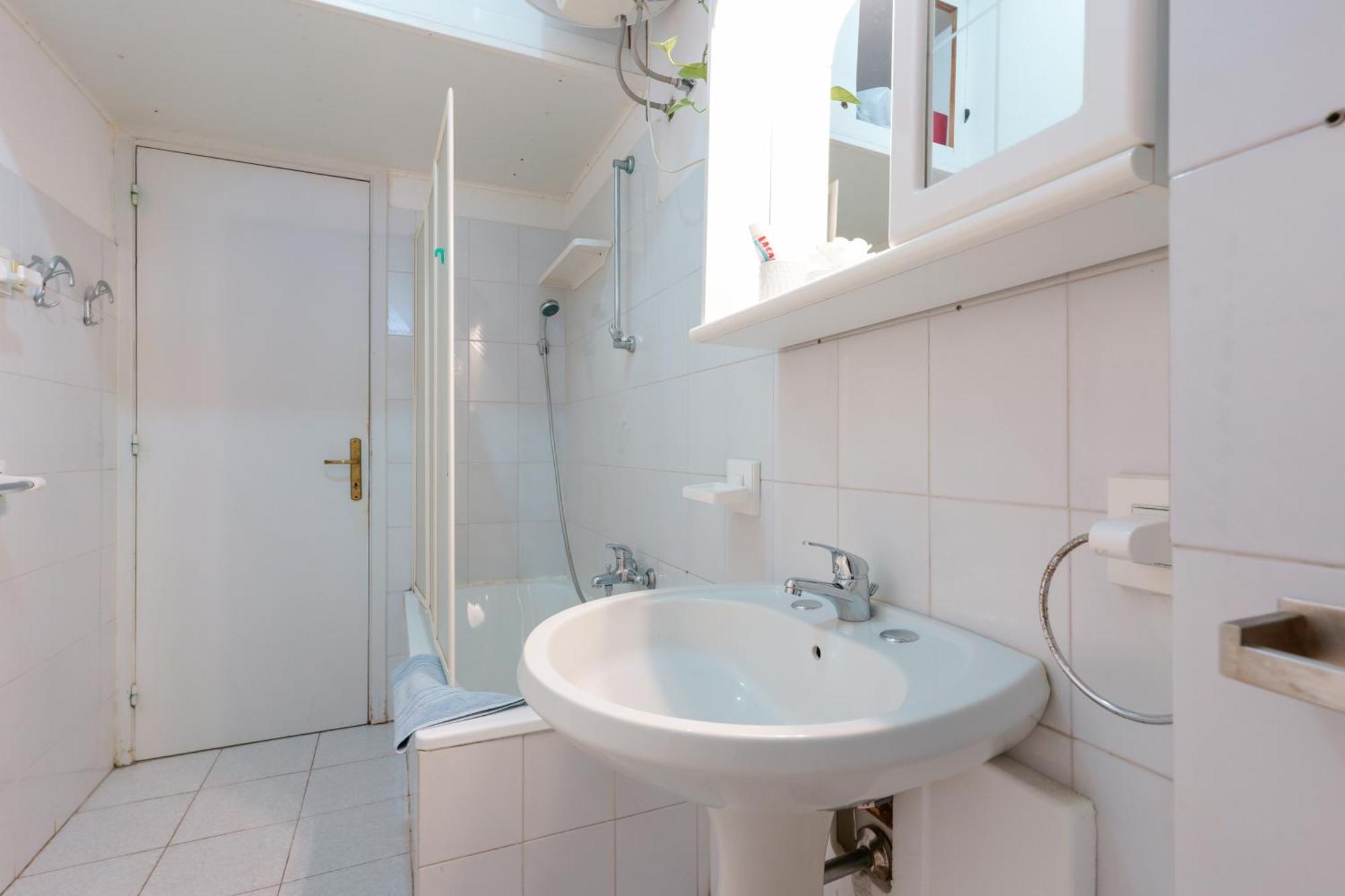B&B Pothos - Eng Ita - Air Conditioning Wi-Fi Fridge Netflix Local Guide - Aria Condizionata, Frigo, Internet, Guida Locale Cagliari Exteriör bild